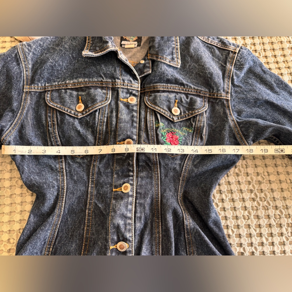 Vintage Jordache Frills fitted jean jacket Size Small - Picture 12 of 12